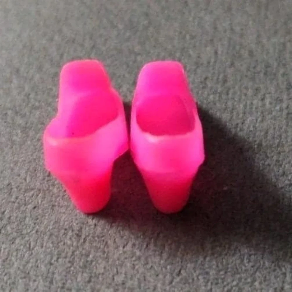 Vintage Barbie Doll Pilgrim Shoes Hot Pink Taiwan‎ Mattel Mod 1960/70's